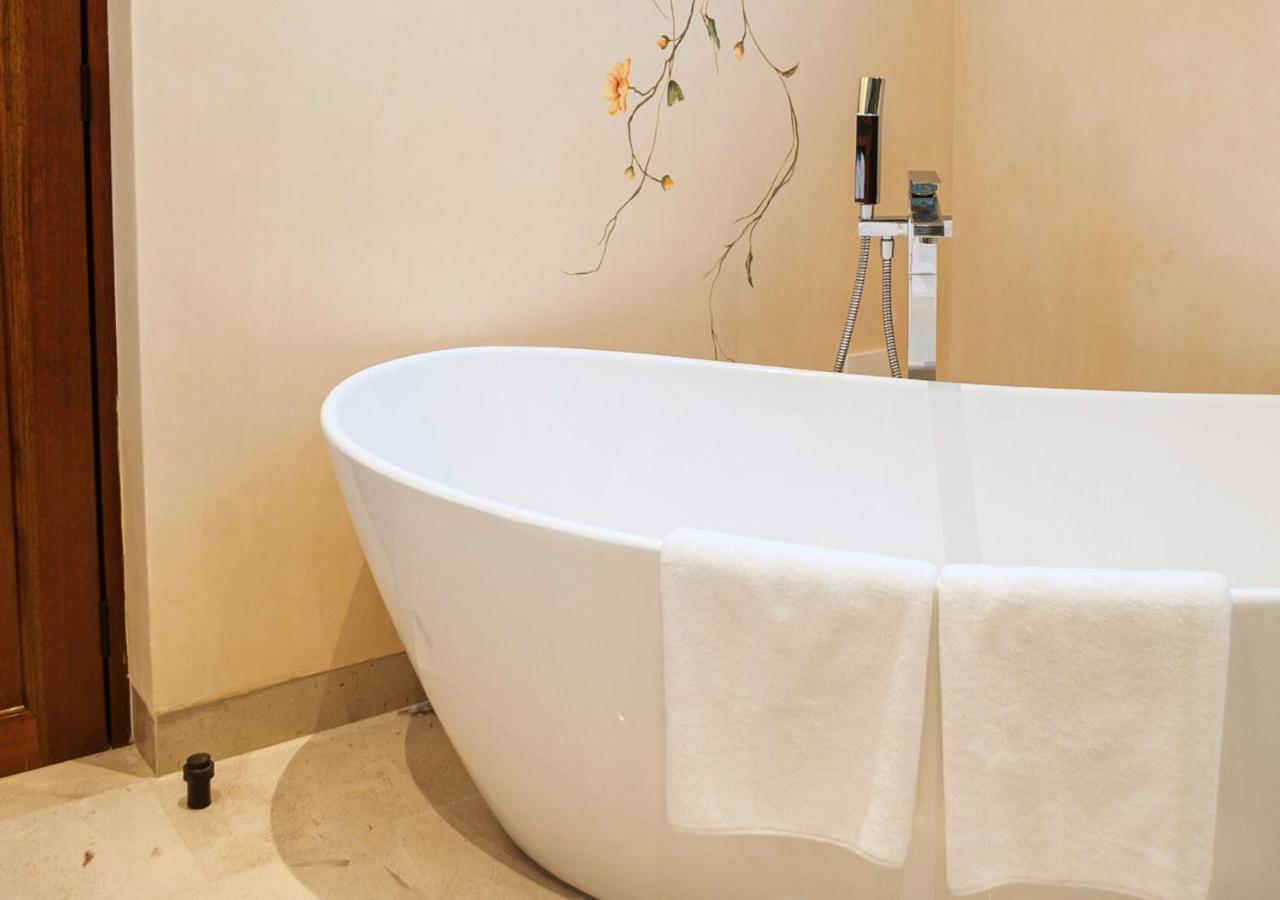 Adoro Hotel Boutique (Adults Only) เมริดา ภายนอก รูปภาพ